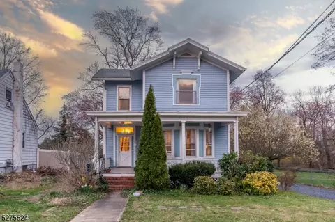 205 Maxwell Ave, Hightstown, NJ 08520