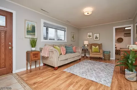 165 E Central Ave, Wharton, NJ 07885 photo 4