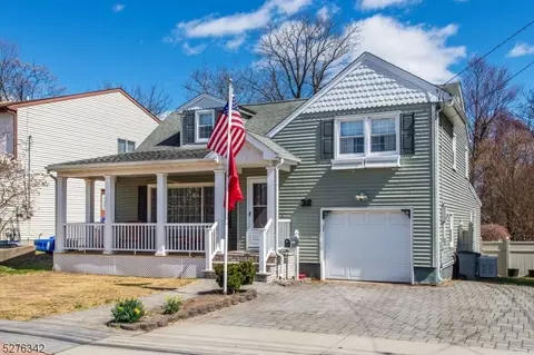 32 Maple St, Little Falls, NJ 07424