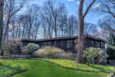 470 Highview Rd, Englewood, NJ 07631