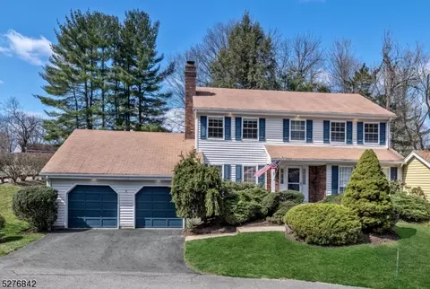 1 Pueblo Cir, Wayne, NJ 07470