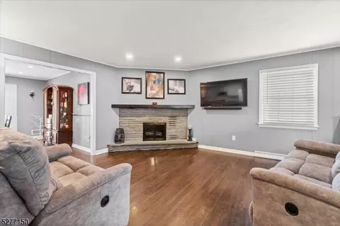 63 Summit Trl, Sparta, NJ 07871 photo 4