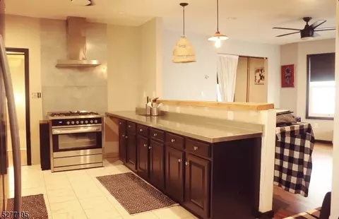 20 Newfield St, East Orange, NJ 07017