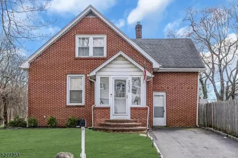 2536 Smith St, Scotch Plains, NJ 07076