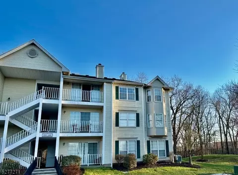 4013 Crawford Ct, Bridgewater, NJ 08807