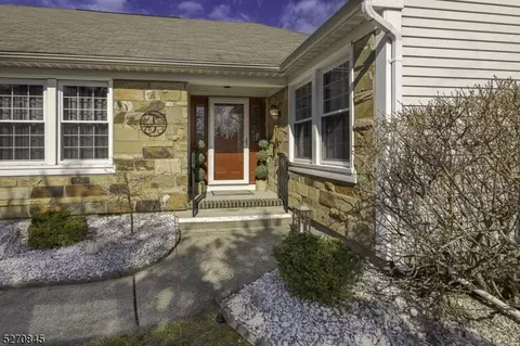 37 Daniel Webster Ave, Monroe Township, NJ 08831