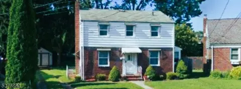 36 Carrelton Dr, Paterson, NJ 07522