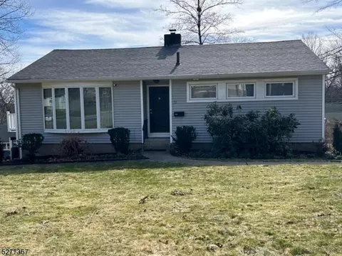 72 E Munson Ave, Dover, NJ 07801 photo 2