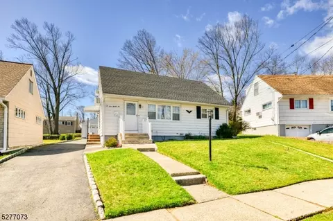 126 Highview Ave, Totowa, NJ 07512