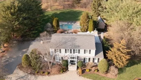 1024 Hillcrest Dr, Branchburg, NJ 08853