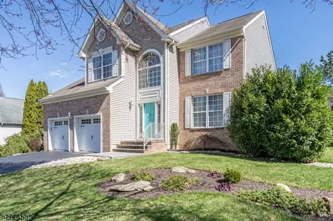 127 Carpentersville Rd, Phillipsburg, NJ 08865