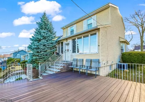 15 Gourley St, Passaic, NJ 07055
