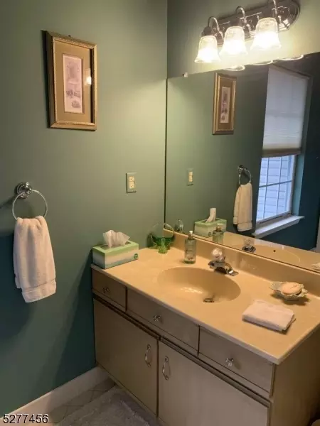 128 Pinehurst Dr, Washington, NJ 07882 photo 24