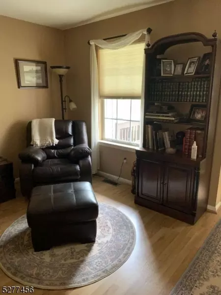 128 Pinehurst Dr, Washington, NJ 07882 photo 7