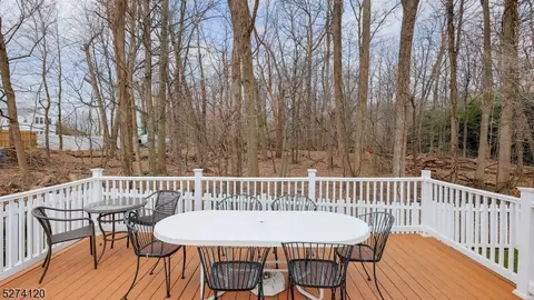 6 Mayling Ct, Edison, NJ 08837 photo 25
