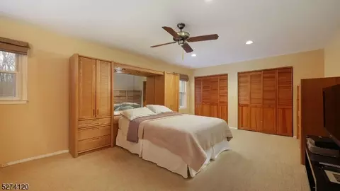 6 Mayling Ct, Edison, NJ 08837 photo 15