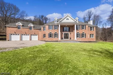 66 Tintle Rd, Kinnelon, NJ 07405