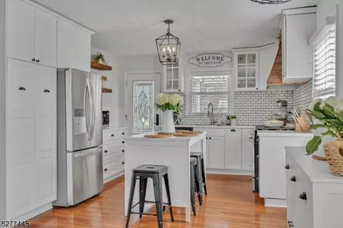 15 Harding Ave, Clark, NJ 07066 photo 12
