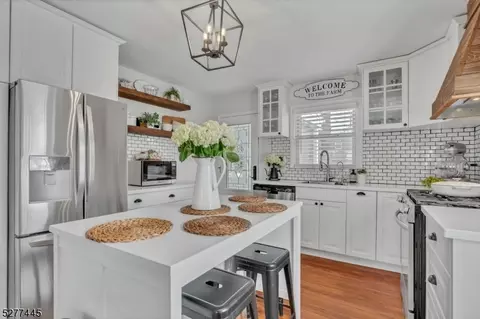 15 Harding Ave, Clark, NJ 07066 photo 13
