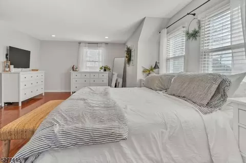 15 Harding Ave, Clark, NJ 07066 photo 21