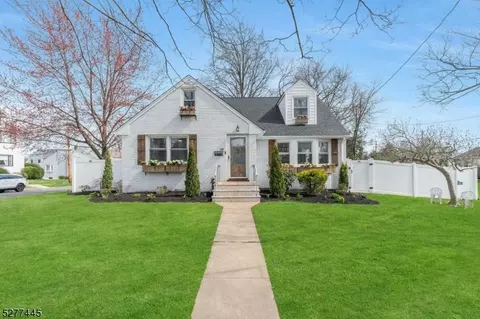 15 Harding Ave, Clark, NJ 07066