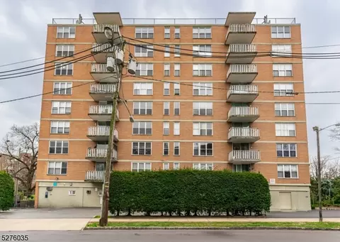 704-712 N Broad St #3D, Elizabeth, NJ 07208