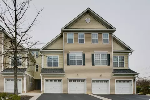 7 Swing Bridge Ln, South Bound Brook, NJ 08880