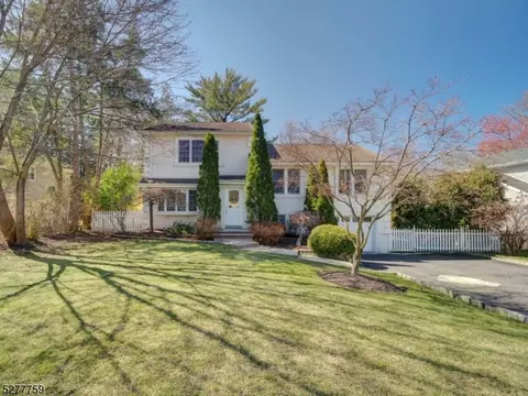 200 E Madison Ave, Cresskill, NJ 07626 photo 3
