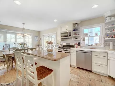 200 E Madison Ave, Cresskill, NJ 07626 photo 11