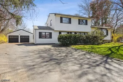 15 Vauxhall Rd, East Brunswick, NJ 08816
