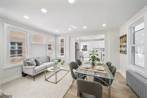 96 Willoughby St, Newark, NJ 07112