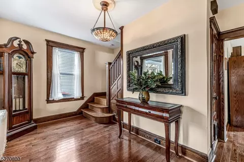 20 Codington Pl, Somerville, NJ 08876 photo 3