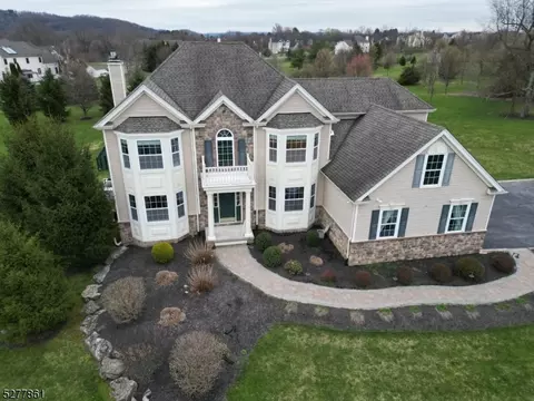 3 Highlands Way, Phillipsburg, NJ 08865