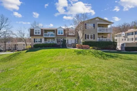 13 Heritage Dr # I, Chatham Twp, NJ 07928
