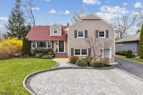 396 Grove St, Montclair, NJ 07043