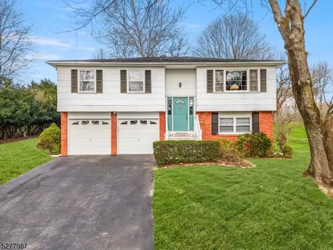 11 Buckley Hill Dr, Phillipsburg, NJ 08865