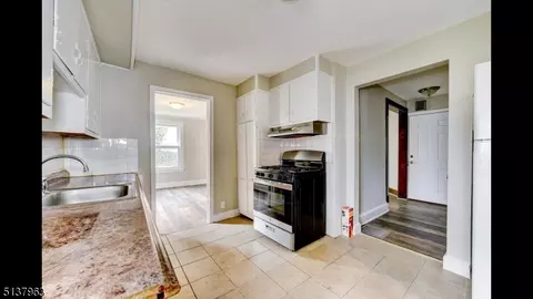 738 E 2nd St, Plainfield, NJ 07062 photo 16