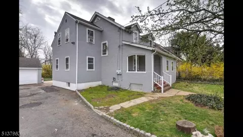 738 E 2nd St, Plainfield, NJ 07062 photo 3