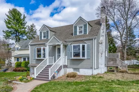 22 Long Hill Ln, Chatham Twp, NJ 07928