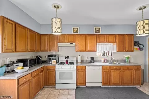 705 E 6th St, Plainfield, NJ 07062 photo 14