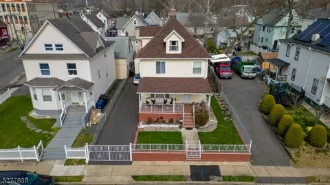 705 E 6th St, Plainfield, NJ 07062 photo 4