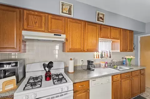 705 E 6th St, Plainfield, NJ 07062 photo 13