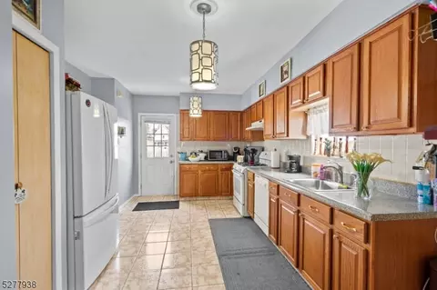 705 E 6th St, Plainfield, NJ 07062 photo 12