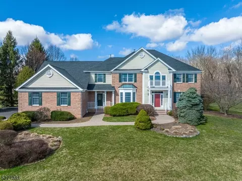 12 Terrill Dr, Tewksbury Twp, NJ 07830