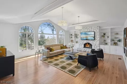 2 Edgewood Ter, Montclair, NJ 07042 photo 19