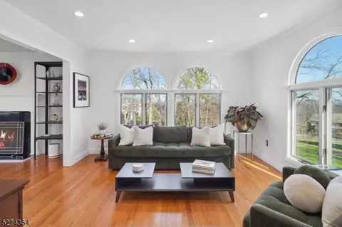 2 Edgewood Ter, Montclair, NJ 07042 photo 10