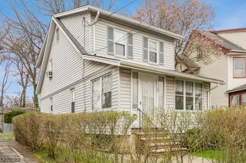 25 Olive St, Bloomfield, NJ 07003