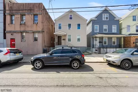 106 Marshall St, Elizabeth City, NJ 07206