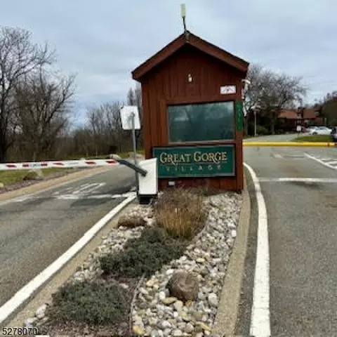 4 Brandywine Ct #5, Vernon, NJ 07462