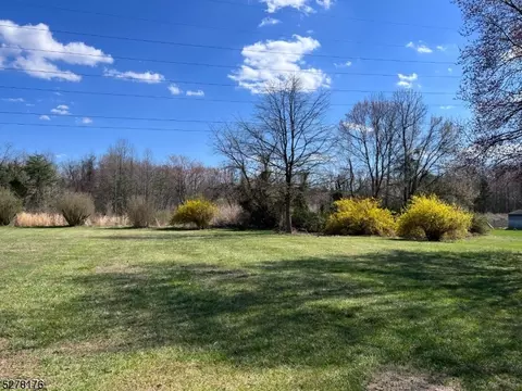 90 Coachman Dr, Fieldsboro, NJ 08505 photo 38